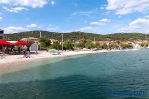 Apartments with parking space Vinisce - Trogir - 6117 - Image 5