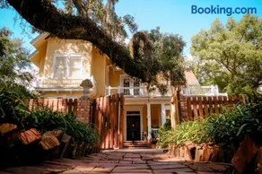 The Avera-Clarke House - Image 1
