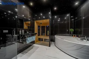 Exclusive Spa Belgrade Apartment with Jacuzzi and Sauna - Image 3