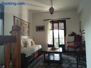Melina's Mansion - Image 3