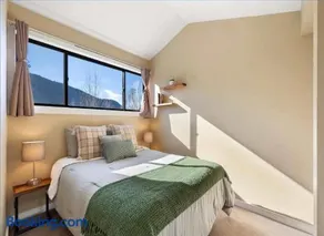 Modern 2BR Jackson Condo - Image 3