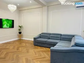 F’17 Apartments с видом на мэрию столицы - Image 4