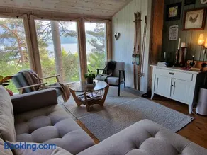 Romantic Off-Grid Cabin with Fjord & Mountain Views - Image 3