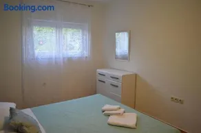 FourM - Image 4