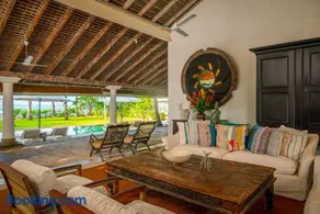 Samudra Beach Villa - Image 4