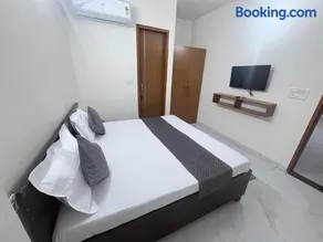 Hotel 69 - Image 3
