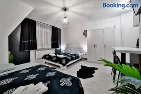 Apartamenty Czarna Perła z jacuzzi w cenie - mini strefa spa - blisko basenów termalnych - Image 1