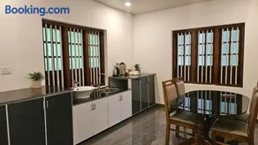 Villa Terra, Spacious 2BR Villa - Image 4