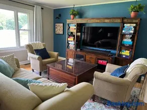 THE HUB 3BD 2BA Entire House FRESH FUN 1980s Board Game Vibe beside Letchworth State Park & near SUNY Geneseo - Image 2