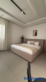 Lovely-9 استديو هادئ بقلب مدينة الظهران بالقرب من ارامكو - Image 2