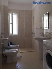 EME APARTMENTS - Kompleksi Lura 2 Gjiri i Lalzit - Image 2