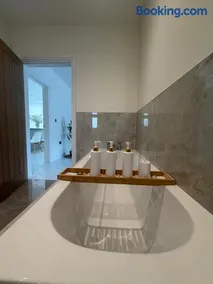 The Oak & Ember Stays - Image 3