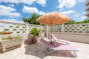Lussy Beach House Rifugio sul mare Casatuabari - Image 1