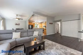 Perfect Getaway 3BR 3BA Home Close to Parks and Shopping - Image 3