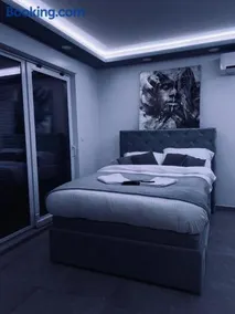 Jacuzzi Apartment Code 96 - Image 2