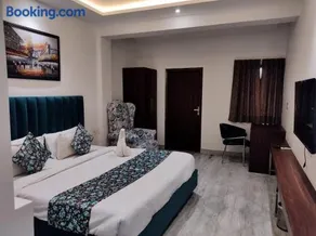 Ritz The Boutique Hotel - Image 2