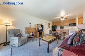 Spacious 1BR Condo #218 at Donner Lake Village - Image 3