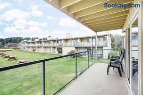 Triton Condo - Image 3