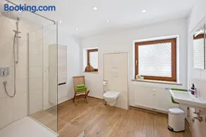 ruhige und neue Ferienwohnung am Berg - Image 2