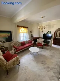Ikidiki Beach Villa - Image 3