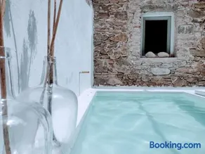 CAN TANDO Restored catalan old barn to enjoy peaceful rural simplicity - Image 1