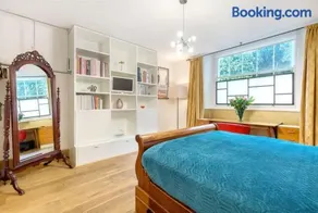Eclectic family home in the heart of Notting Hill - Image 2