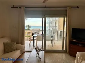 Large Apartment with Sea Views - Image 1