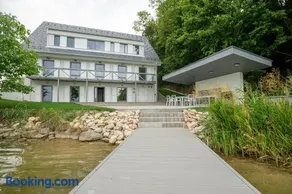 Gátőr Villa - Image 1