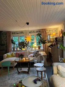 Private house in central Umeå with many bedrooms - Image 5