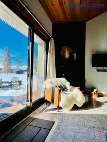 Lodge Condo 004 - Image 3