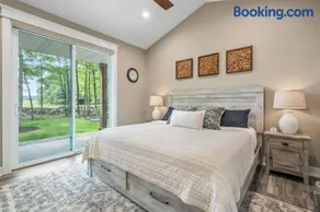 Stonehedge View by Simple Life Rentals - Image 3