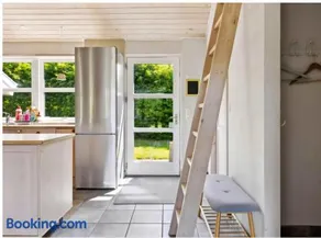 Charming Modern Summer House 4 Min From The Beach - Image 5