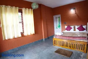 Lakeview Homestay Cottage AC room - Image 1