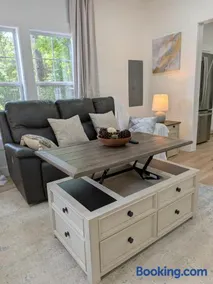 Modern Historic Family Retreat Home - Image 2