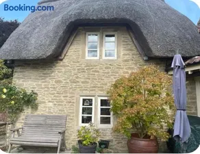 Thatch Cottage B&B - Image 2