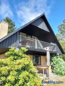 Holiday Home In The Forest With Sea View - Image 2