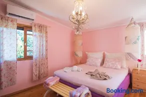 Lefkada's Bohemian Cottage - Image 4