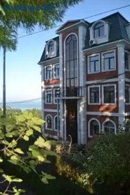 Sunny Hotel Batumi - Image 1