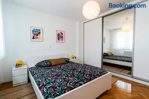 Flexible SelfCheckIns 96 - Zagreb - 2 Bedrooms - WIFI - Image 4