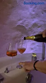 Lajatico Rentals -Grotticella House, SPA Apartment in Peccioli - Image 3