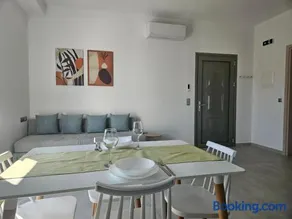 Αλόη Σκύρος Suite - Image 3