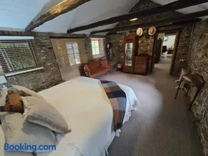 Tara Stables - Image 5