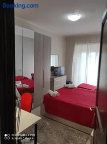 APPARTAMENTO SANTA RITA Con due Camere InalpiArena 9 min CENTRO CITTA - Image 2