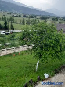 Cozy A-Frame Cabins in Bucovina - Image 3