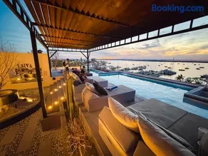 Coastal Calm Meets Artisan Charm in the Heart of La Paz - Image 3
