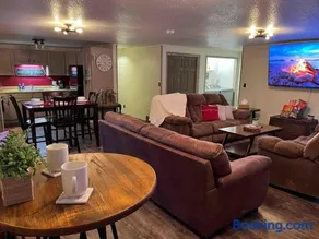 The Bear Den - Image 1