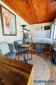 Meadowbrook Tiny House - Stay among the best wineries in Orange - Image 2