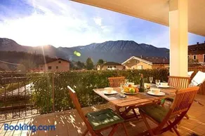 Lenno village Apartment-POOL, PARKING, GARDEN-by Italian Apartments - Image 4