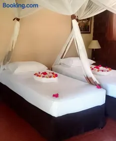 Barry's Beach Resort Pangani - Image 2