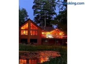 Large Log Home on Lake with Hot Tub - Image 2